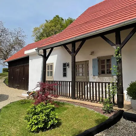 Apartmán Domacija Pri Momi Krizevci Exteriér fotografie