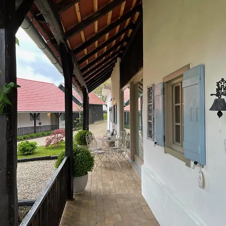 Apartmán Domacija Pri Momi Krizevci Exteriér fotografie