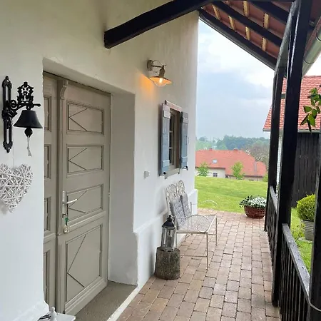 Apartmán Domacija Pri Momi Krizevci Exteriér fotografie