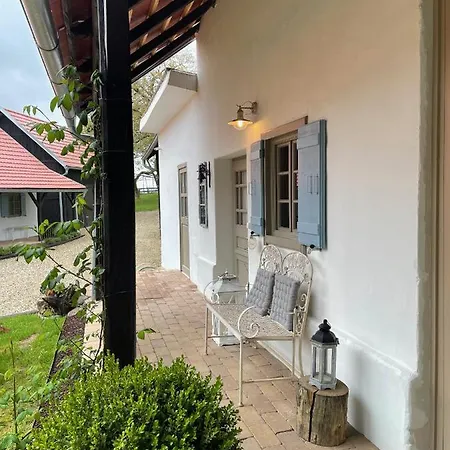Apartmán Domacija Pri Momi Krizevci Exteriér fotografie